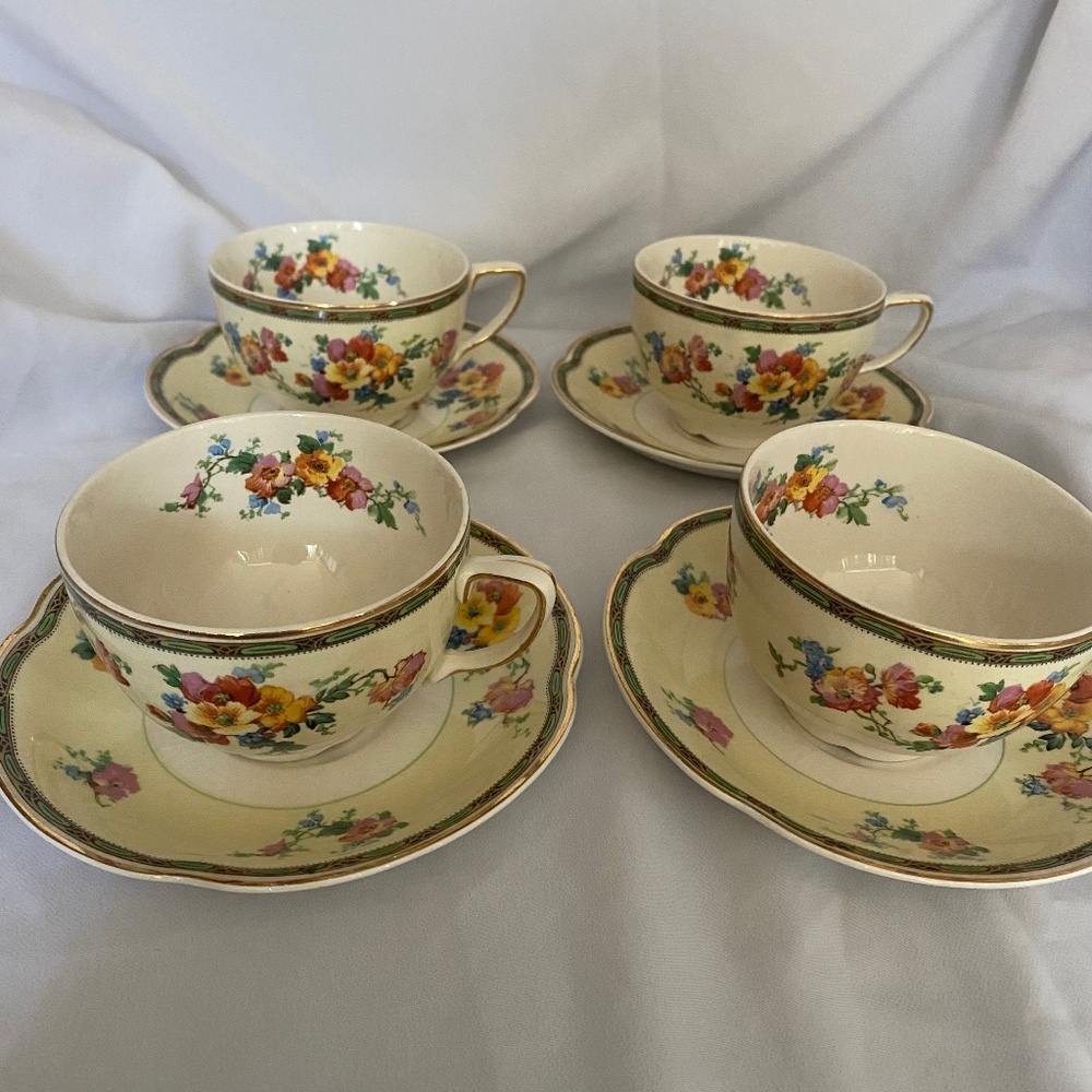 Vintage teacups and saucers